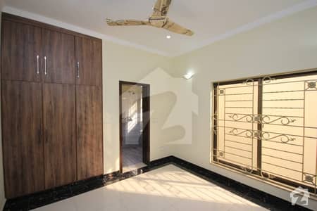 10 Marla Brand New Luxury Upper Portion For Rent At Very Hot Location In Paragon 10 Marla Brand New Luxury Upper Portion For Rent At Very Hot Location In Paragon