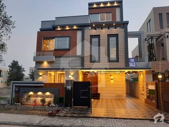 10 Marla Slightly House With Cinema Theater Bahria Town Lahore