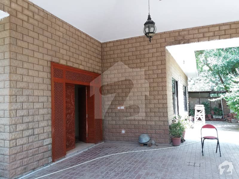 F11 Upper Portion For Rent Beautiful Location