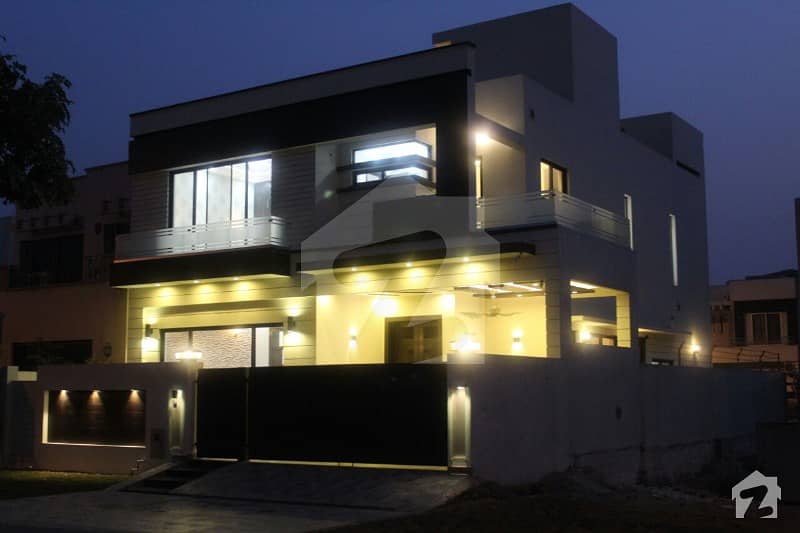 One Kanal Used House For Sale Near Commercial