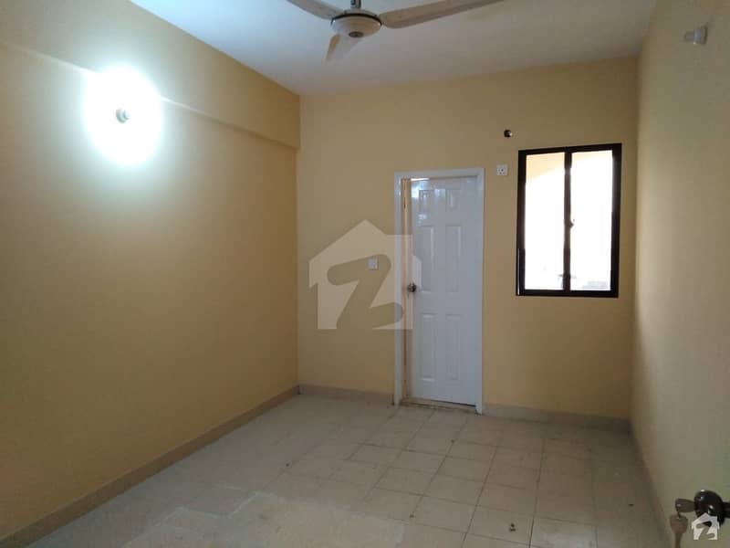 Good 950 Square Feet Flat For Sale In Gizri