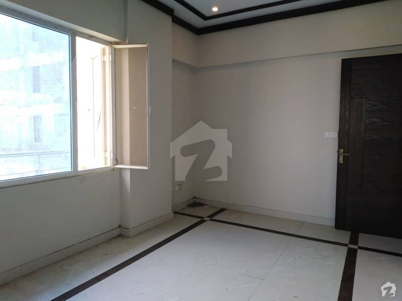 Flat Of 1100 Square Feet In DHA Defence For Sale