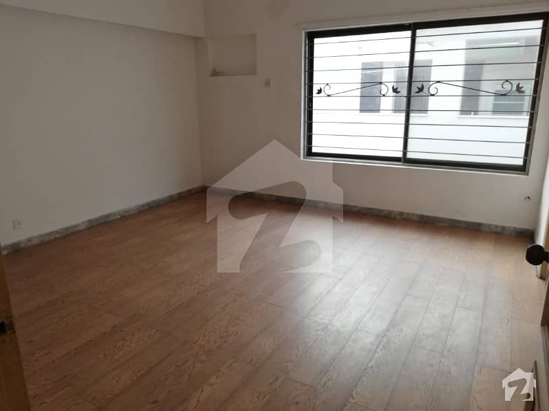 1 Kanal Beautiful Upper Portion Available For Rent Dha Phase 4