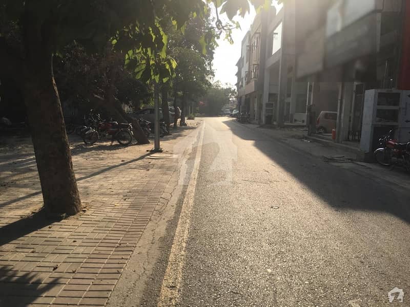 DHA Phase 8 Plot No 9 Block T Facing Park  150 Road Best For Investment  Residence