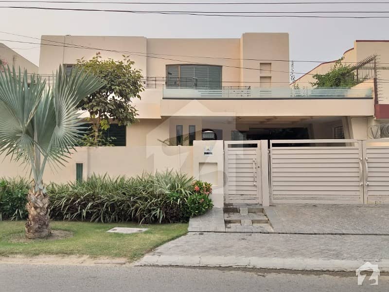 Kanal Beautiful House For Rent In Dha Lahore