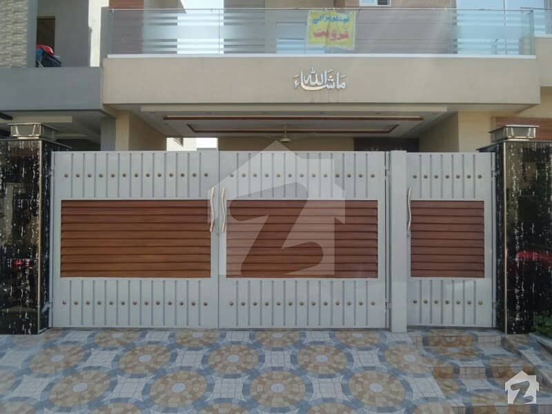 10 Marla House Ideally Situated In Pak Arab Housing Society