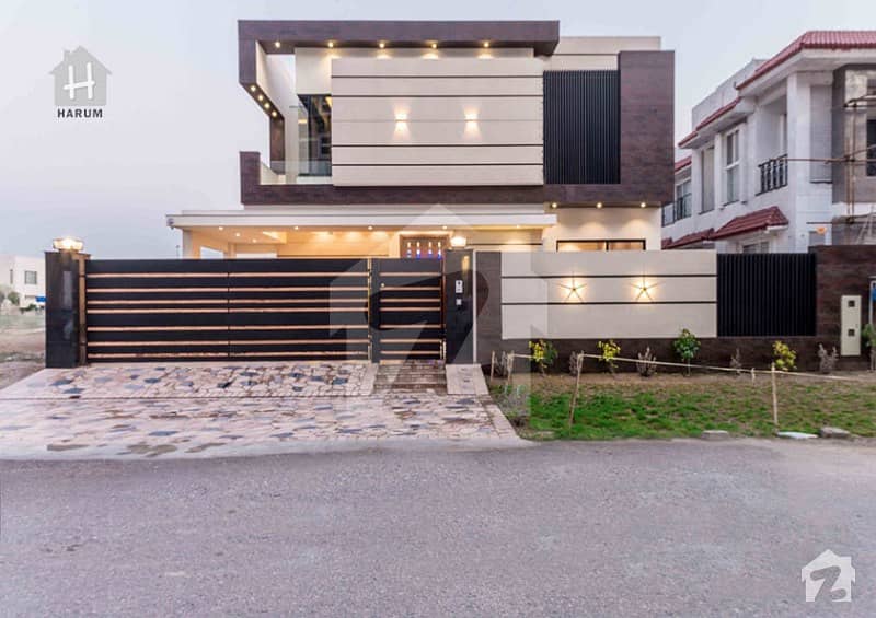 Swimming Pool Full Basement Brand New Antique Design Palace Swimming Pool Full Basement Brand New Antique Design Palace