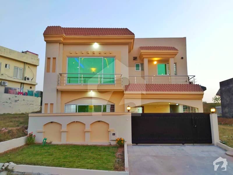 Beautiful Park Face Brand New House For Sale Bahria Town Phase 8 Khalid Block