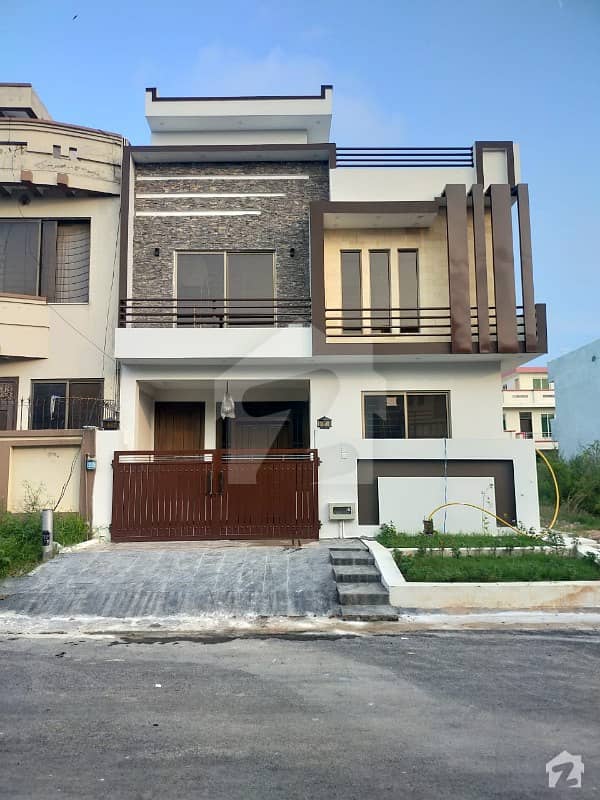 Brand New 25x40 Corner House For Sale In G 14