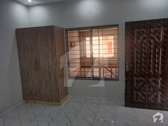 خدا بخش کالونی کینٹ لاہور میں 4 کمروں کا 4 مرلہ مکان 93 لاکھ میں برائے فروخت۔