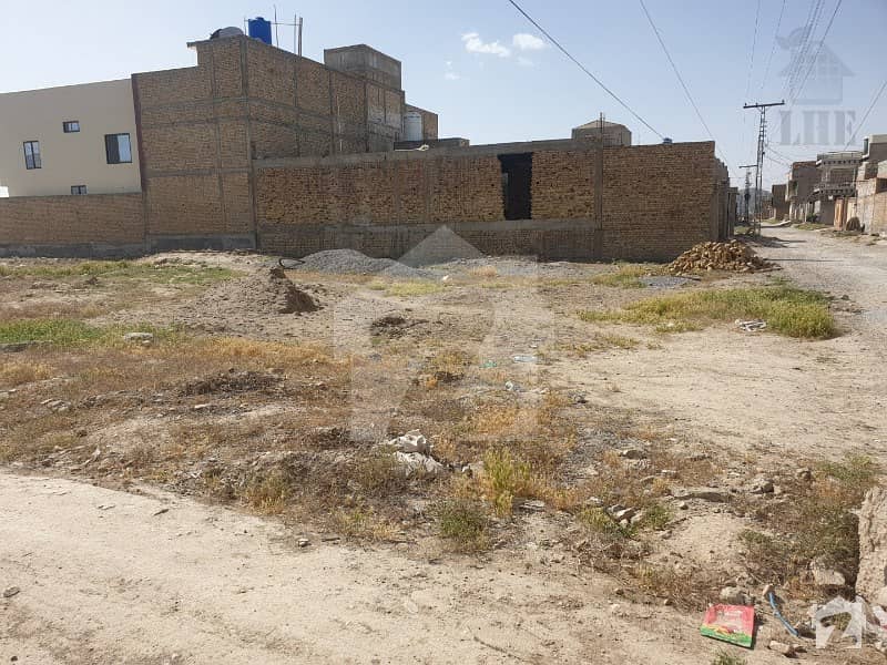 Corner 2800 Ft Plot For Sale In Baba Fareed Housing Scheme