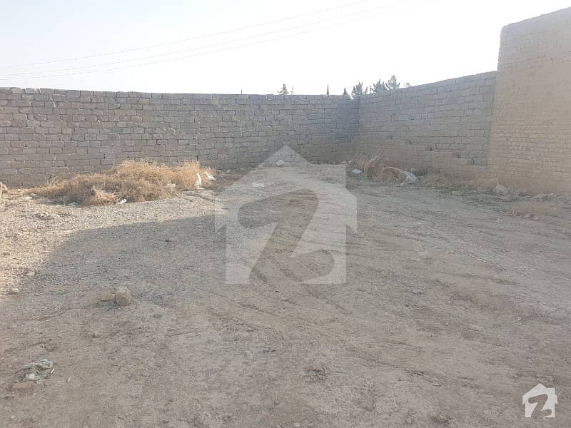 1671 Ft Plot For Sale In Baba Fareed Housing Scheme