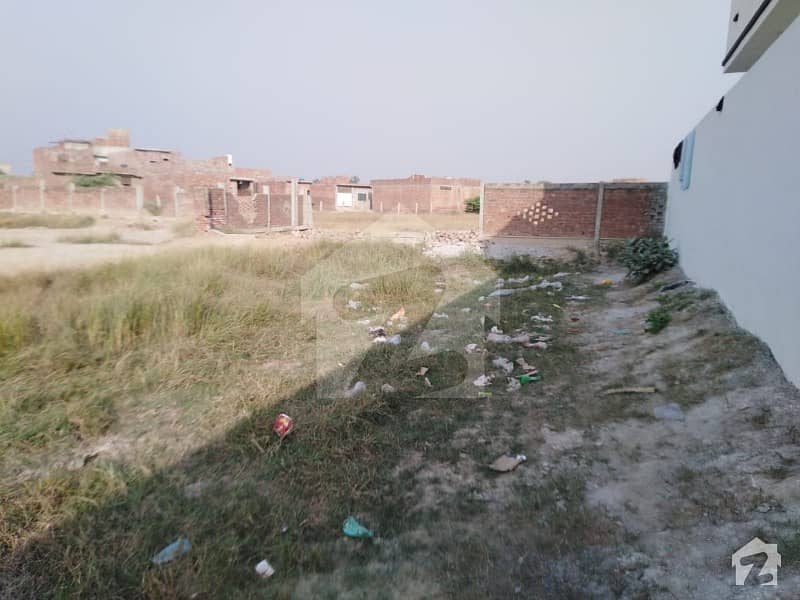 نادِر آباد کینٹ لاہور میں 10 مرلہ رہائشی پلاٹ 1 کروڑ میں برائے فروخت۔