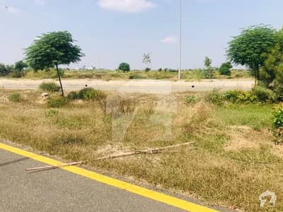 ڈی ایچ اے فیز 8 - بلاک ٹی فیز 8 ڈیفنس (ڈی ایچ اے) لاہور میں 1.05 کنال رہائشی پلاٹ 3.8 کروڑ میں برائے فروخت۔ ڈی ایچ اے فیز 8 - بلاک ٹی فیز 8 ڈیفنس (ڈی ایچ اے) لاہور میں 1.05 کنال رہائشی پلاٹ 3.8 کروڑ میں برائے فروخت۔