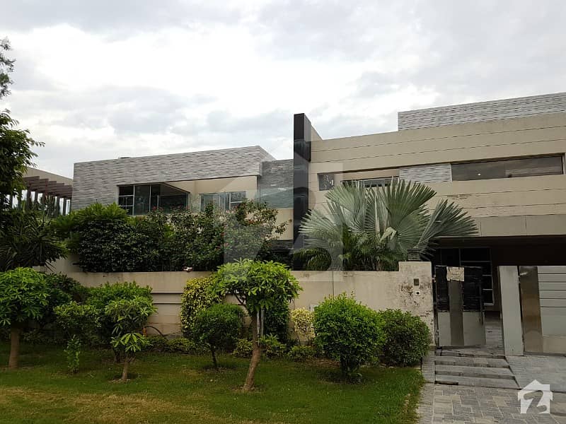 ڈی ایچ اے فیز 5 ڈیفنس (ڈی ایچ اے) لاہور میں 5 کمروں کا 2 کنال مکان 4.5 لاکھ میں کرایہ پر دستیاب ہے۔