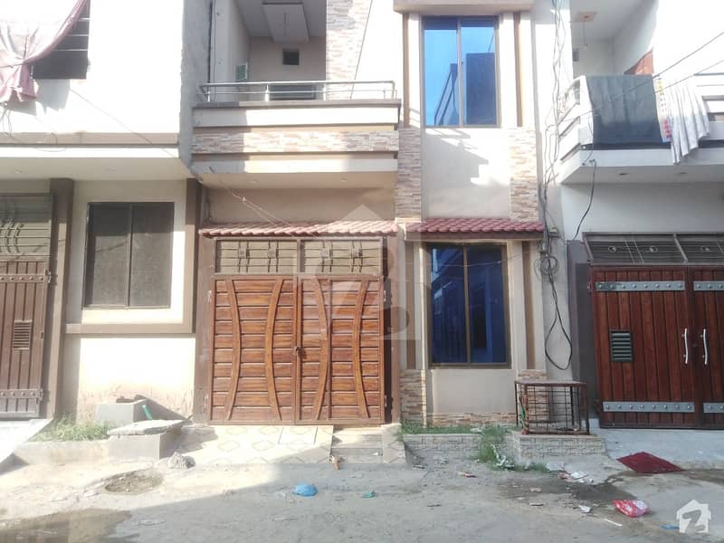 لالہ زار گارڈن لاہور میں 3 کمروں کا 3 مرلہ مکان 60 لاکھ میں برائے فروخت۔