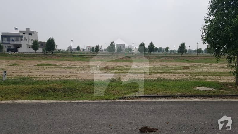 10 Marla Plot On 150 Feet Road For Sale On Cheap Prices In Lake City  Sector M3 Extension