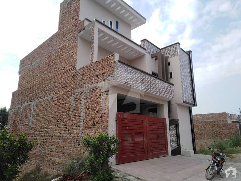 House For Sale In Beautiful Khayaban-e-Naveed