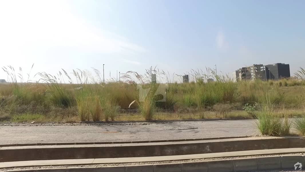 1350  Square Feet Commercial Plot Is Available For Sale In Dha Defence