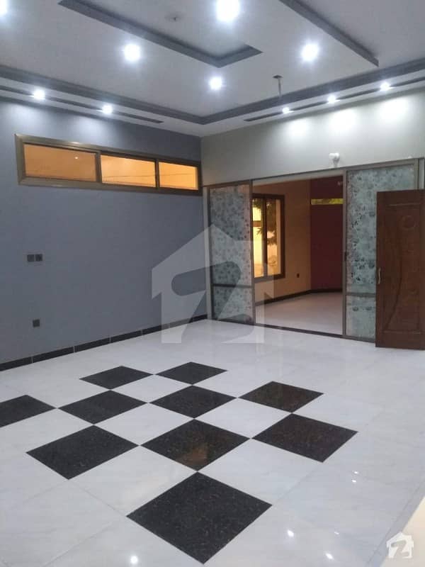 گلشنِ معمار - سیکٹر زیڈ گلشنِ معمار گداپ ٹاؤن کراچی میں 6 کمروں کا 8 مرلہ مکان 2.25 کروڑ میں برائے فروخت۔