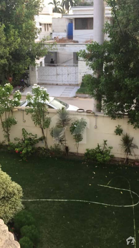 کے ڈی اے سکیم 1 کراچی میں 5 کمروں کا 1.24 کنال مکان 14.25 کروڑ میں برائے فروخت۔