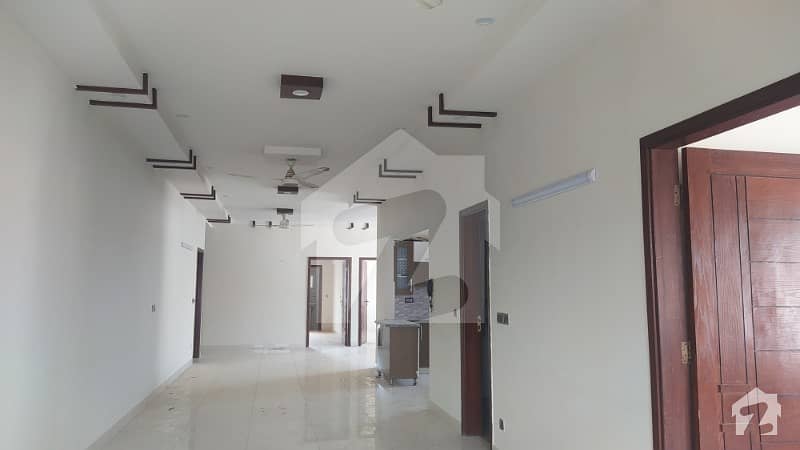 Flat Is Up For Rent Aamil Colony Near By Islamia College