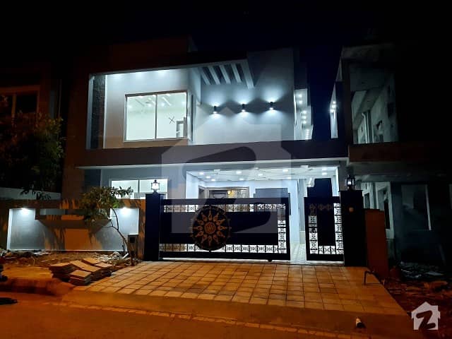 Bahria Town Rawalpindi House Sized 4500  Square Feet For Rent