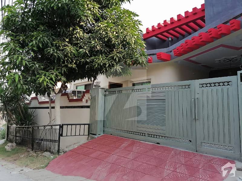 نیو لالہ زار راولپنڈی میں 5 کمروں کا 12 مرلہ مکان 1.65 کروڑ میں برائے فروخت۔