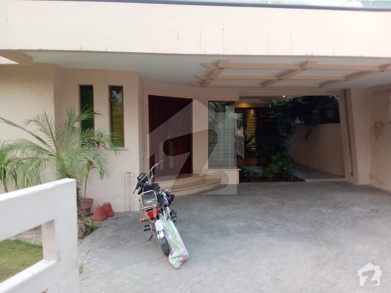 1 Kanal Full House For Rent In Dha Phase 4 Lahore