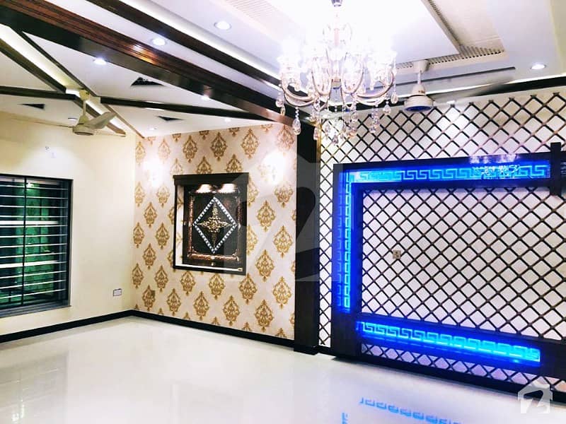 بحریہ ٹاؤن جناح بلاک بحریہ ٹاؤن سیکٹر ای بحریہ ٹاؤن لاہور میں 3 کمروں کا 5 مرلہ مکان 1.15 کروڑ میں برائے فروخت۔