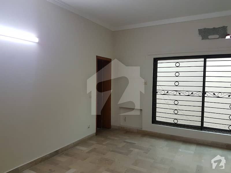 4500 Square Feet House In Dha Defence For Rent