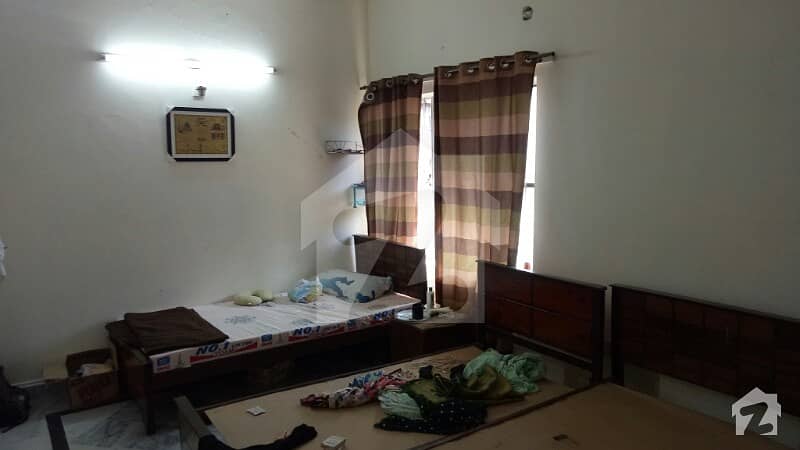 جی ۔ 9 اسلام آباد میں 4 کمروں کا 7 مرلہ مکان 2.5 کروڑ میں برائے فروخت۔