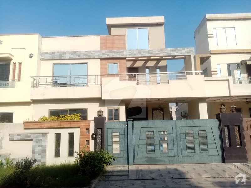 2250  Square Feet House In Citi Housing Society Is Available