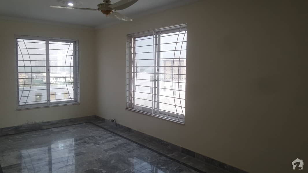 3 Marla House In Ameen Town