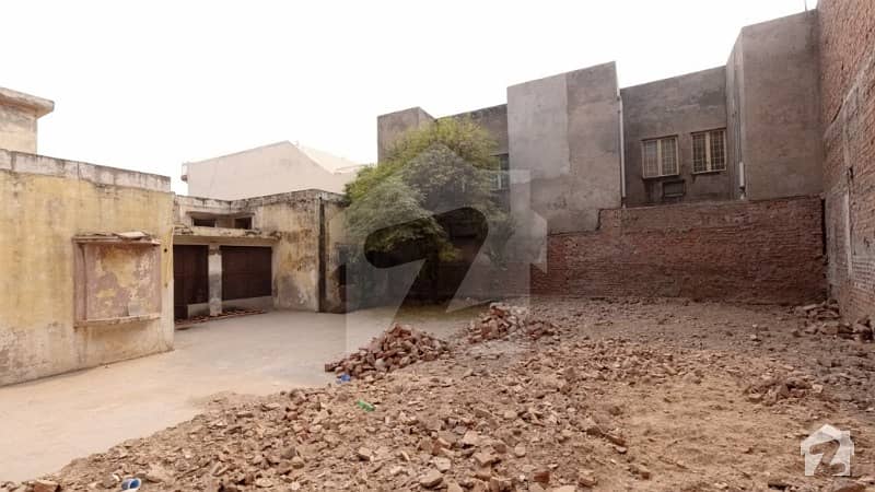 900  Square Feet Residential Plot In Allama Iqbal Town For Sale