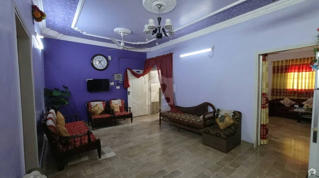 اللہ والا ٹاؤن ۔ سیکٹر 31-بی اللہ والا ٹاؤن کورنگی کراچی میں 3 کمروں کا 5 مرلہ فلیٹ 45 لاکھ میں برائے فروخت۔