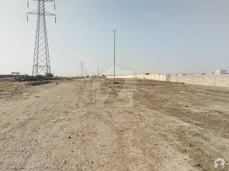 Plot For Sale 120 Sqyd Demand 40 Lac  Defence Of Scheme 33