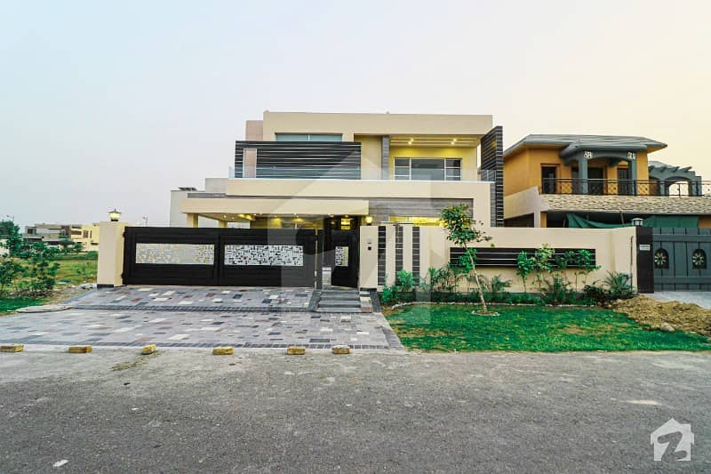 Syed Brothers Offers 1 Kanal Brand New Mazhar Munir Design Bungalow For Sale