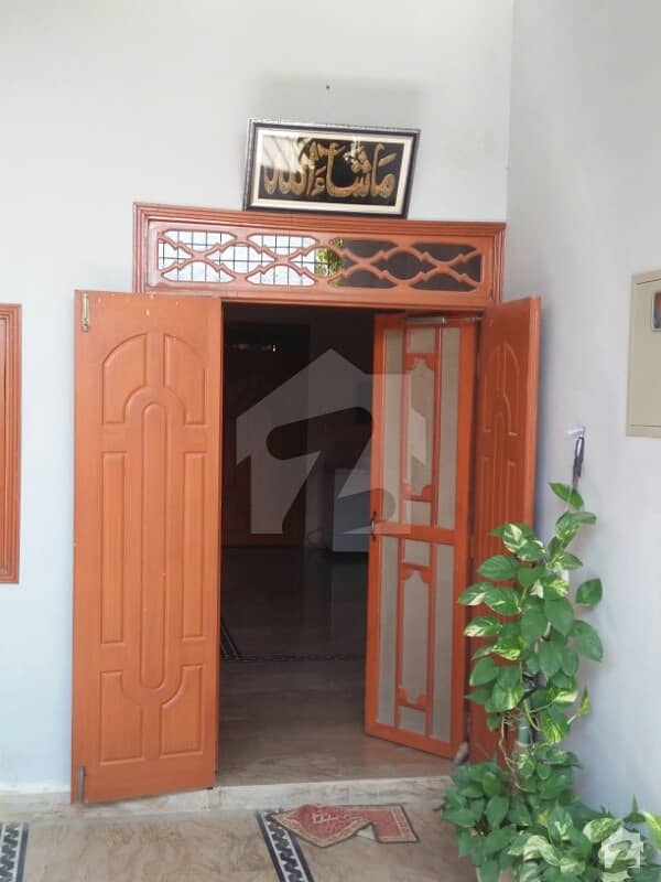 200 Sq Yard Single Storey Almost Newly Constructed House For Sale