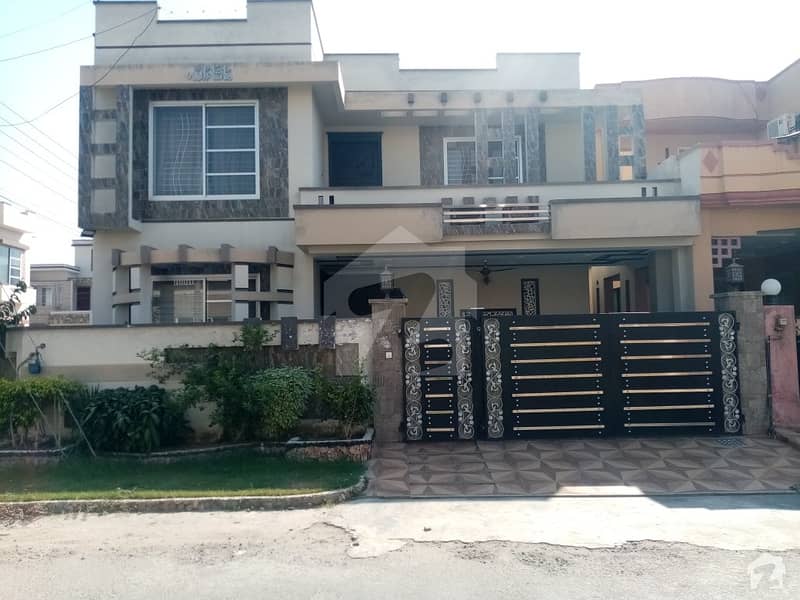 1 Kanal House For Sale In DC Colony