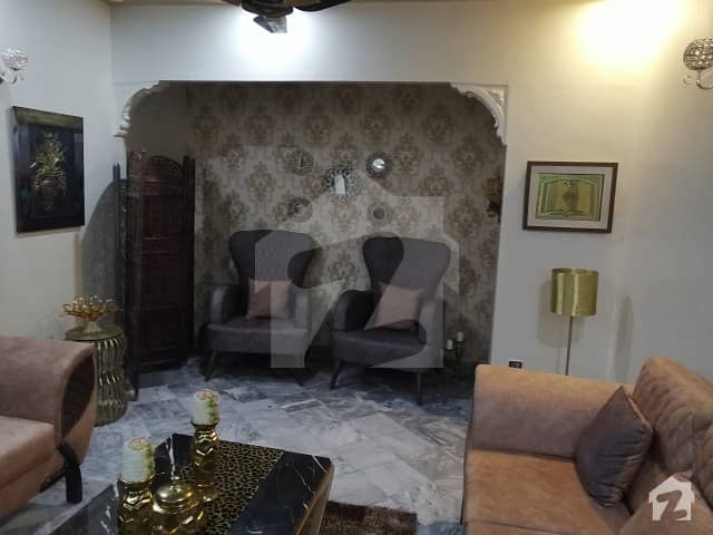 210 Sq Yd Corner House Gulshan Block 5 Near Gulshan Chowrangi