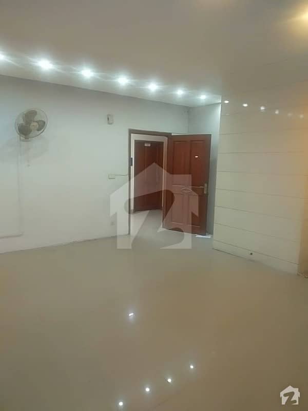Life Time Commercial Office For Sale In Gulberg Ll