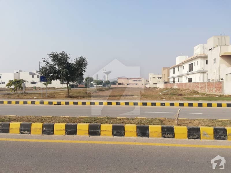 Super Hot Offer 1 Kanal  Plot For Sale In Dha Phase 6 Lahore