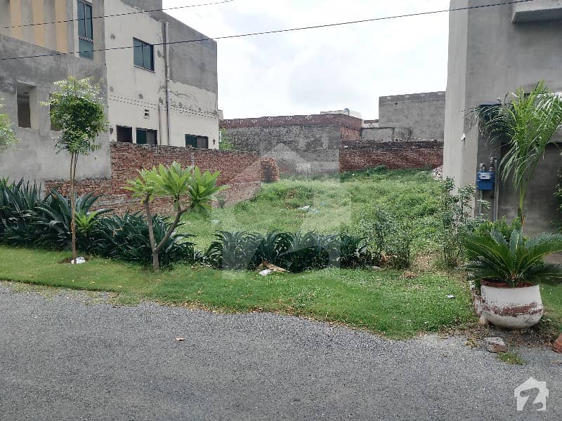 450  Square Feet Plot File In Bankers Avenue Cooperative Housing Society For Sale