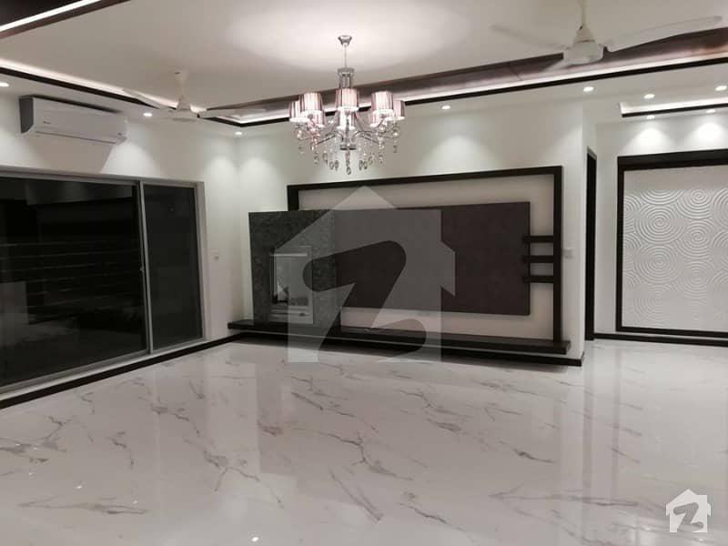1 Kanal Out Class Design House For Rent Dha Phase 4
