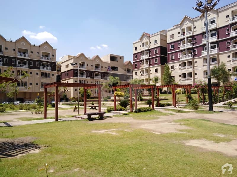 Flat In DHA Defence Sized 804 Square Feet Is Available