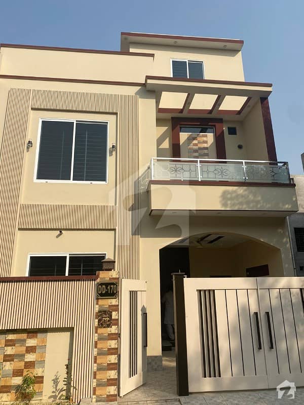 House For Sale In Hot Location