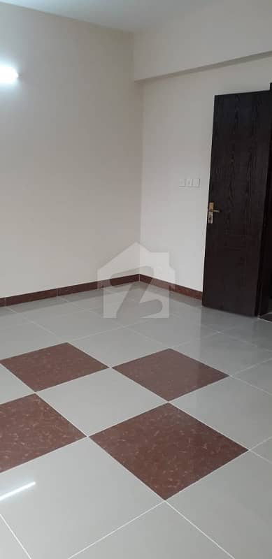 3 Bed West Open Prime Location Apartment For Rent