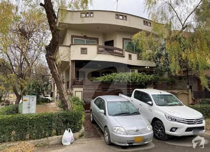 House For Sale In F-6/1 Islamabad