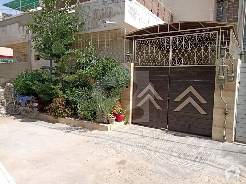گلستانِ جوہر کراچی میں 4 کمروں کا 5 مرلہ مکان 1.3 کروڑ میں برائے فروخت۔